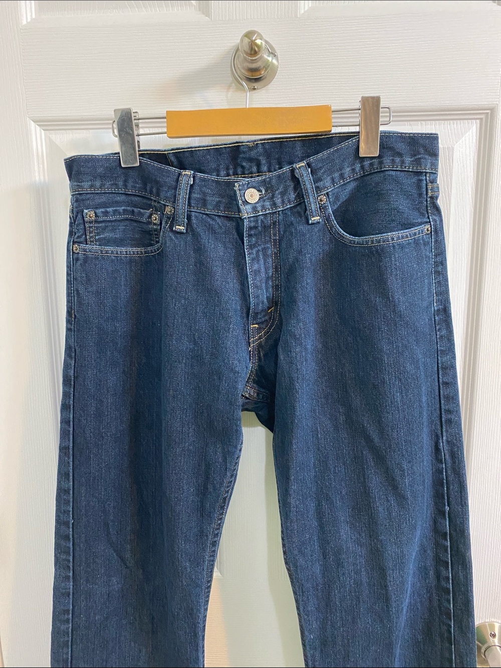 Levi’s 514 Straight Leg Dark Wash Men’s Denim Jeans Size 33 32 Casual School - Picture 3 of 9